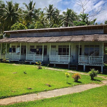 Pristine Paradise Dive Resort - Togean Islands, Una Una Pulau Unauna ภายนอก รูปภาพ