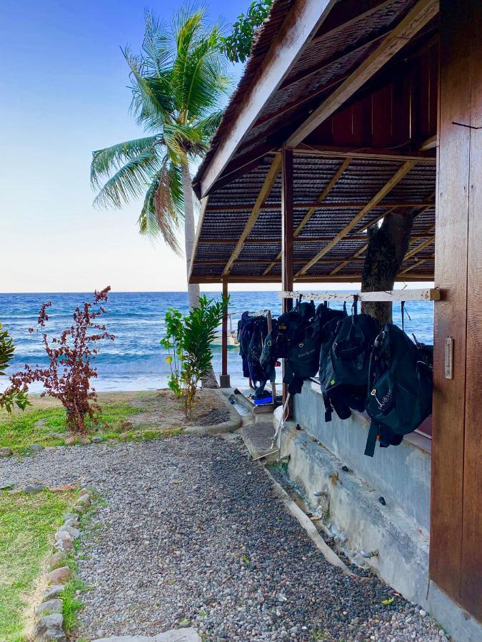 Pristine Paradise Dive Resort - Togean Islands, Una Una Pulau Unauna ภายนอก รูปภาพ