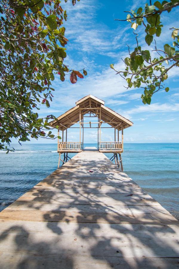 Pristine Paradise Dive Resort - Togean Islands, Una Una Pulau Unauna ภายนอก รูปภาพ