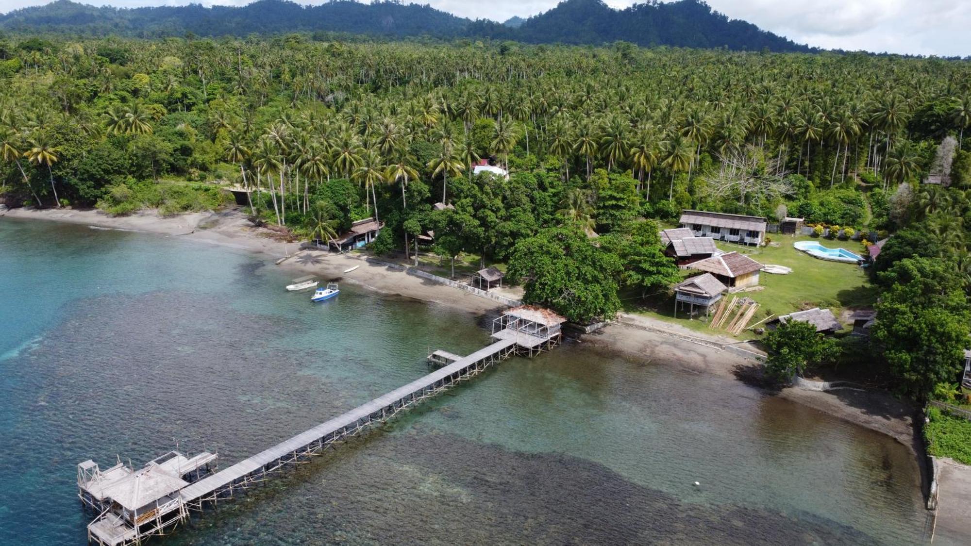 Pristine Paradise Dive Resort - Togean Islands, Una Una Pulau Unauna ภายนอก รูปภาพ