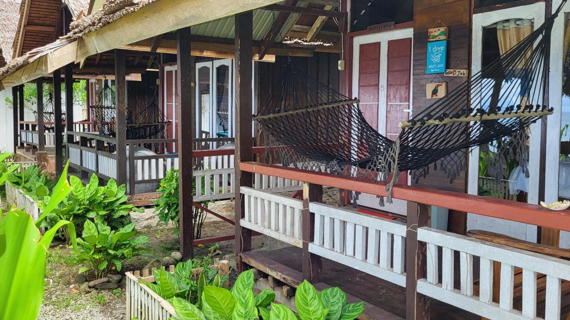 Pristine Paradise Dive Resort - Togean Islands, Una Una Pulau Unauna ภายนอก รูปภาพ